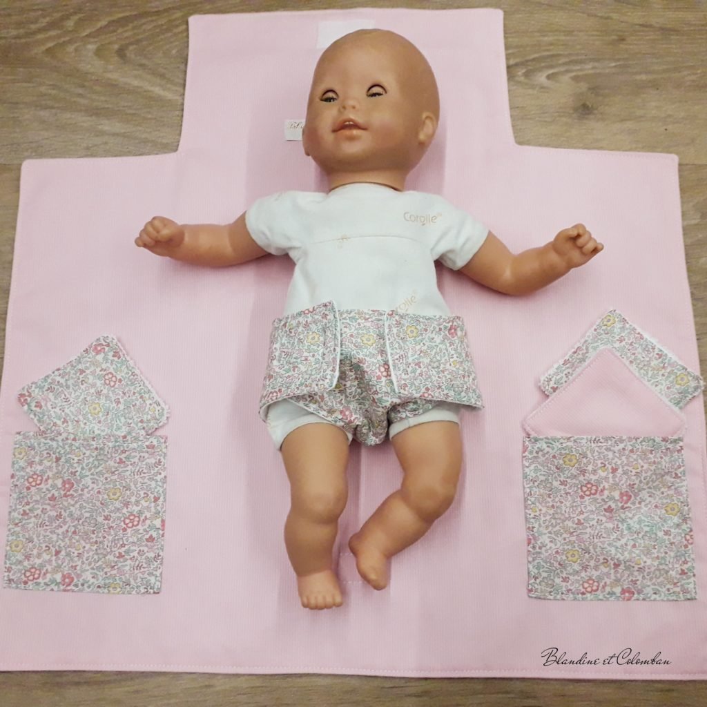 Matelas à langer poupée